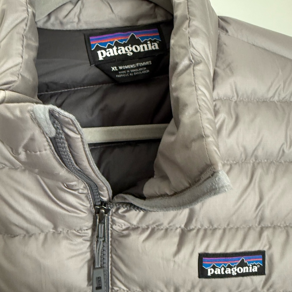 Patagonia Gray Puffer Jacket Lightweight Insulation - Picture 2 of 4